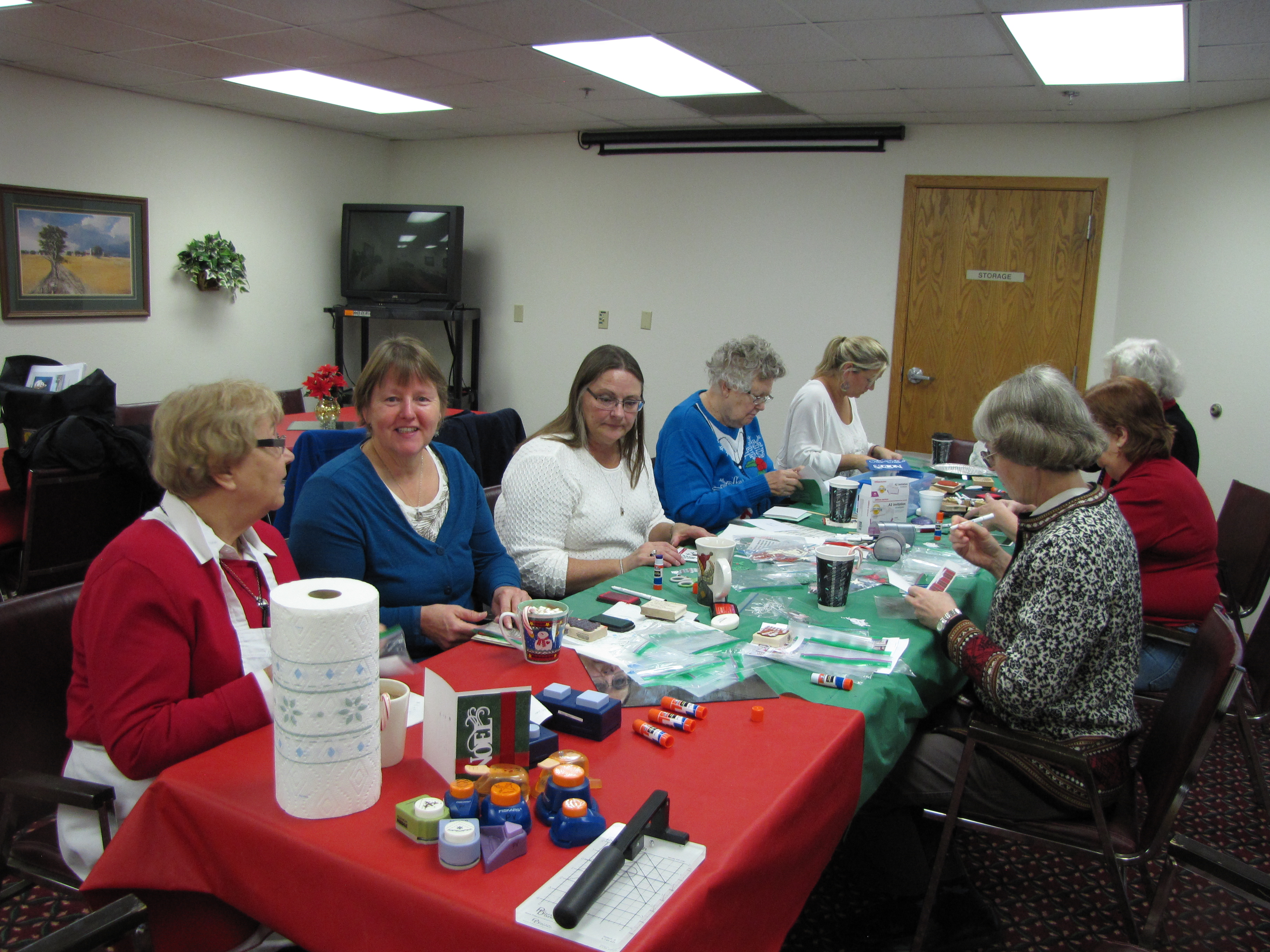 Making Holiday Cards For Veterans December 12 2015